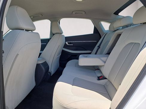 Used 2025 Hyundai Sonata SEL FWD image 13
