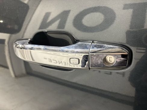 Used 2020 GMC Sierra 2500 Denali w/ Denali Ultimate Package image 6