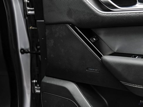 Used 2022 Land Rover Range Rover Velar R-Dynamic S image 74