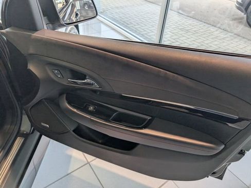 Used 2017 Chevrolet SS Base image 5