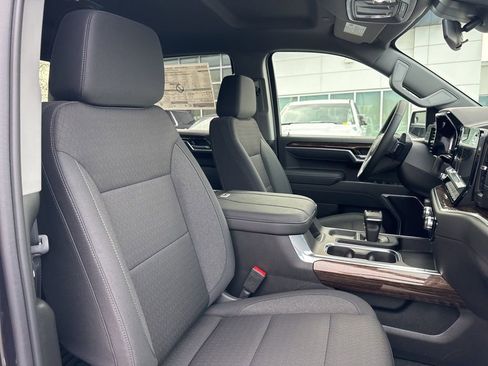 New 2026 GMC Sierra 1500 Elevation image 22