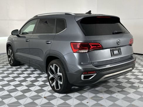Used 2022 Volkswagen Taos SEL AWD/4WD image 6