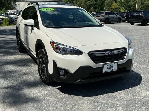 Used 2021 Subaru Crosstrek 2.0i Premium w/ Moonroof Package AWD/4WD image 7