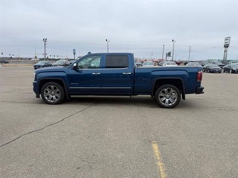 Used 2017 GMC Sierra 1500 Denali w/ Denali Ultimate Package AWD/4WD image 5