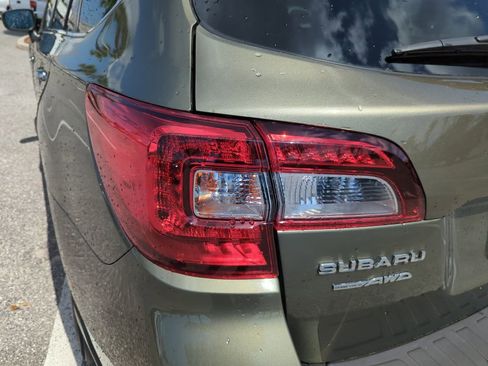 Used 2019 Subaru Outback 2.5i Touring w/ Popular Package #3A image 18