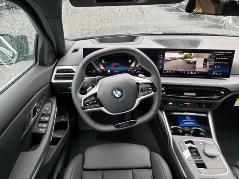 New 2025 BMW 330i xDrive Sedan w/ Premium Package image 9