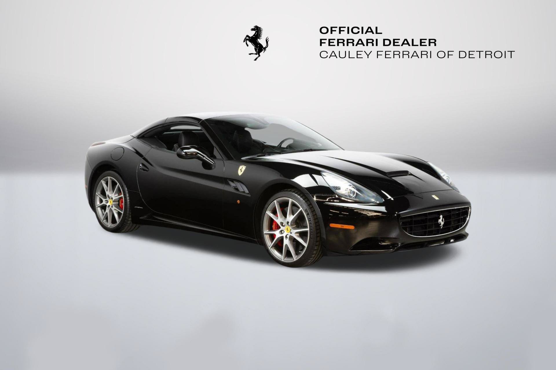Used 2010 Ferrari California RWD image 18