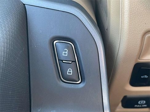 Used 2023 Ford F150 XLT image 25