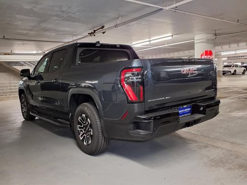 Used 2026 GMC Sierra EV Elevation w/ Premium Package AWD/4WD image 10