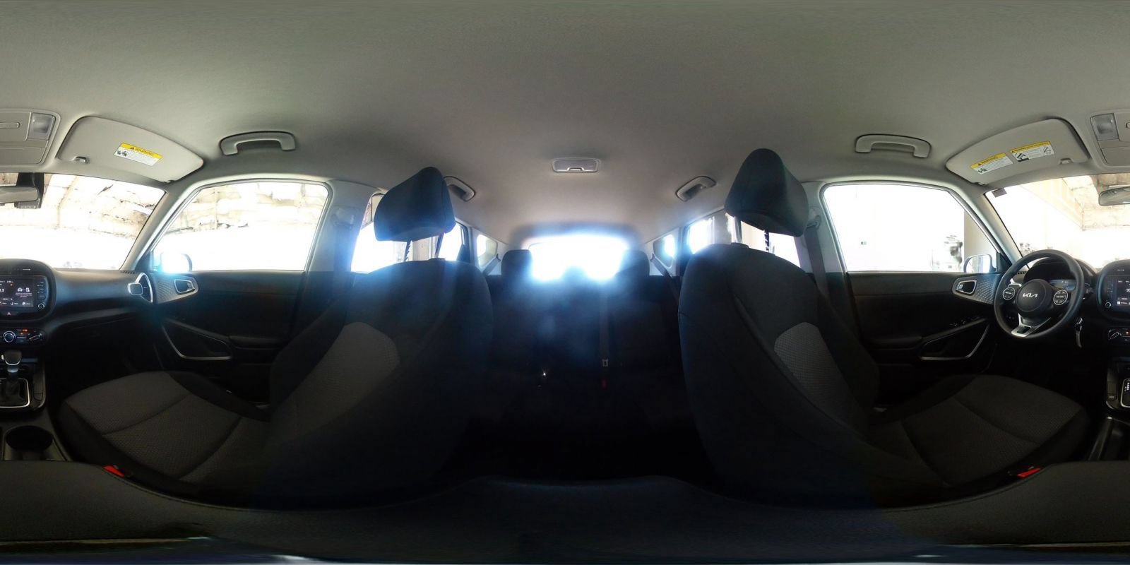 Used 2025 Kia Soul LX w/ LX Technology Package FWD image 39