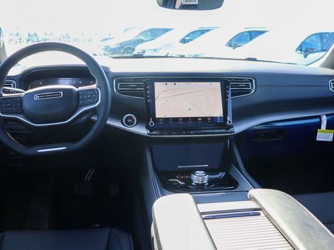 New 2026 Jeep Grand Wagoneer Limited w/ Premium Group II image 21