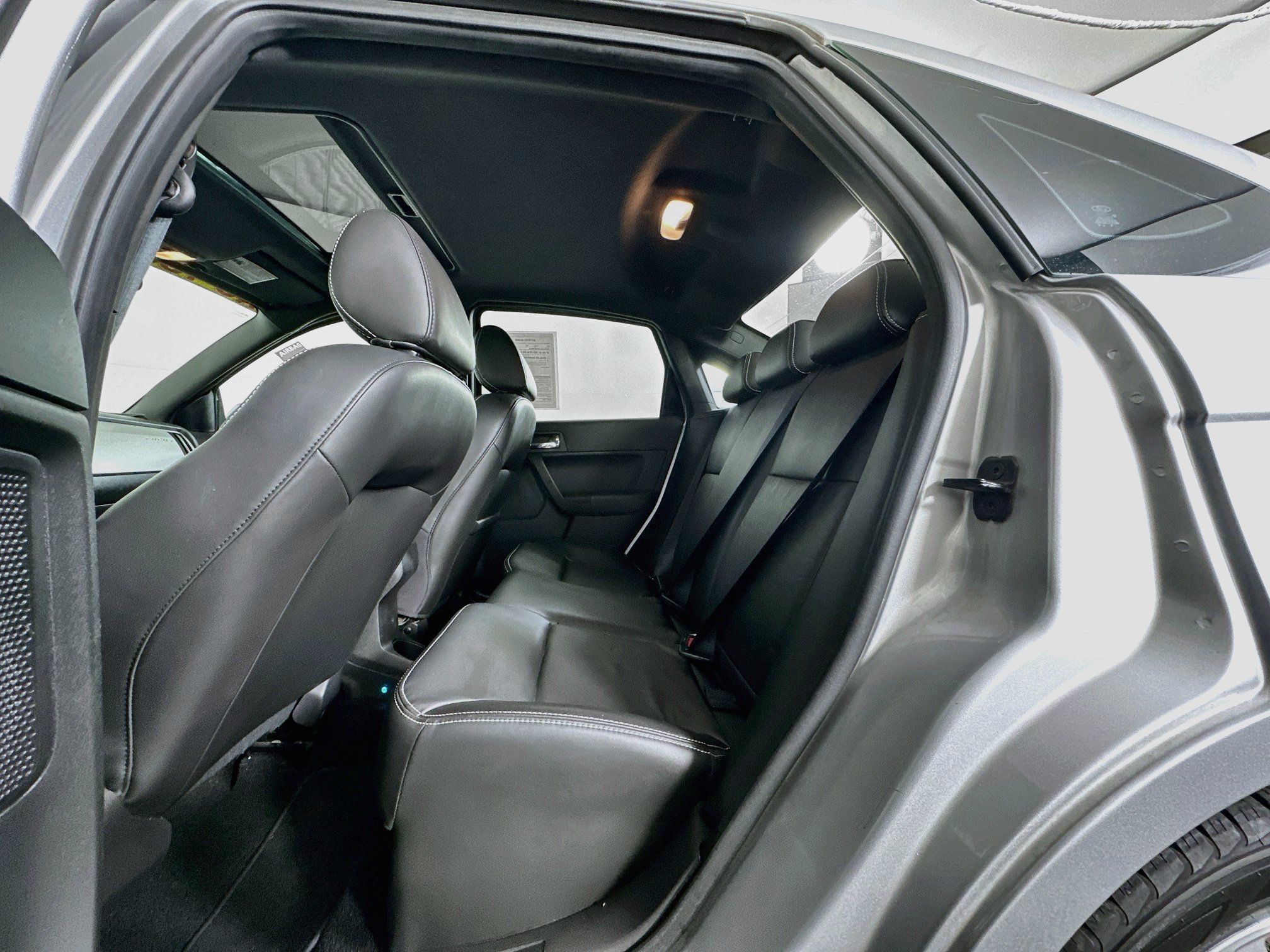 Used 2011 Ford Focus SEL w/ 301A Rapid Spec Order Code FWD image 27