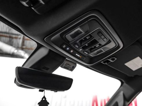 Used 2020 GMC Sierra 1500 AT4 w/ AT4 Premium Package AWD/4WD image 32