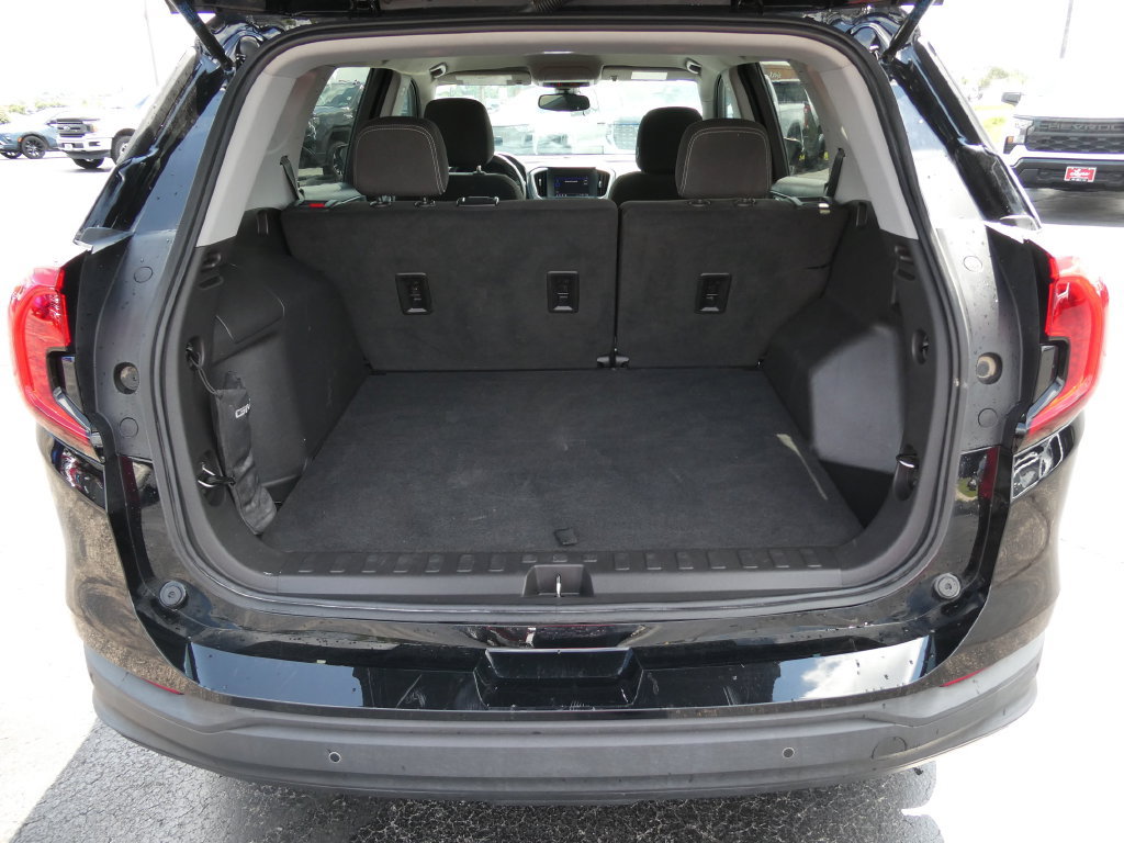 Certified 2024 GMC Terrain SLE w/ Driver Convenience Package FWD image 18