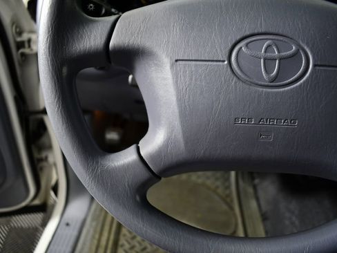 Used 2000 Toyota Tundra SR5 image 25