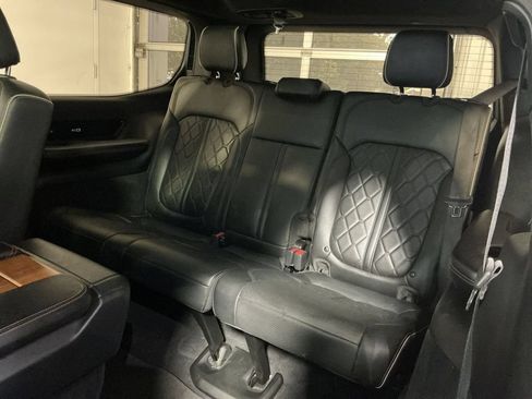 Used 2023 Jeep Grand Wagoneer Series III w/ Rear Seat Video Group 1 AWD/4WD image 27
