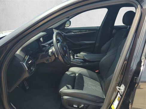 Used 2023 BMW 530i w/ M Sport Package RWD image 16