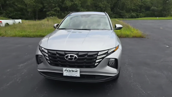 Used 2022 Hyundai Tucson SEL w/ Cargo Package AWD/4WD image 3