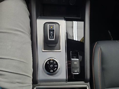 Used 2024 Mitsubishi Outlander SEL image 22