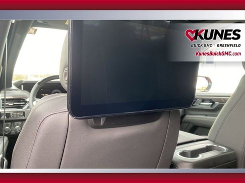 New 2026 GMC Yukon XL Elevation image 34