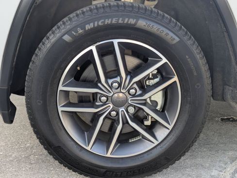 Used 2022 Jeep Grand Cherokee Limited AWD/4WD image 56