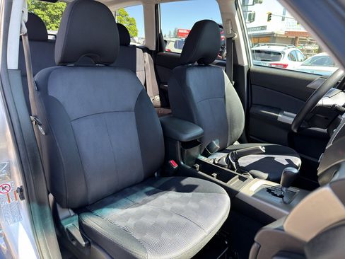 Used 2010 Subaru Forester 2.5X Premium AWD/4WD image 20