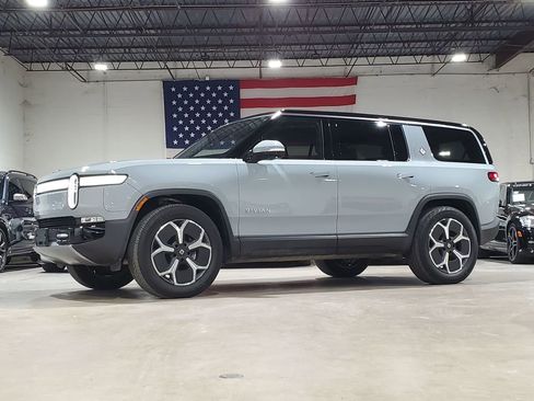 Used 2024 Rivian R1S Adventure AWD/4WD image 51