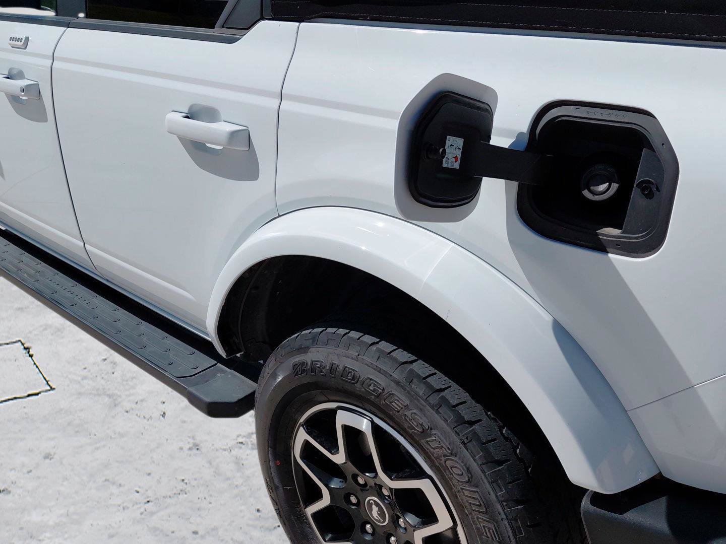 Used 2022 Ford Bronco Outer Banks AWD/4WD image 40