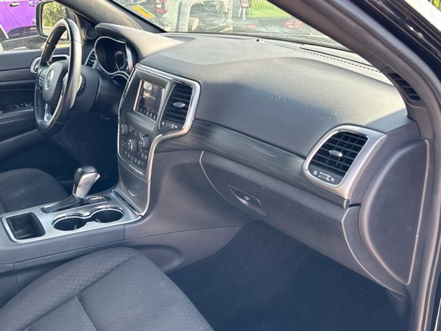 Used 2021 Jeep Grand Cherokee Laredo AWD/4WD image 13