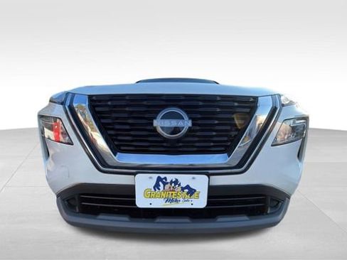 Used 2023 Nissan Rogue SV image 31