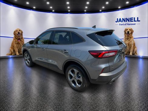 Used 2025 Ford Escape ST-Line Select AWD/4WD image 8