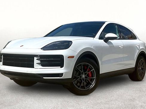 Used 2024 Porsche Cayenne S AWD/4WD image 15
