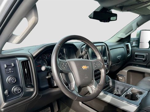 Used 2016 Chevrolet Silverado 2500 LTZ w/ Duramax Plus Package image 9