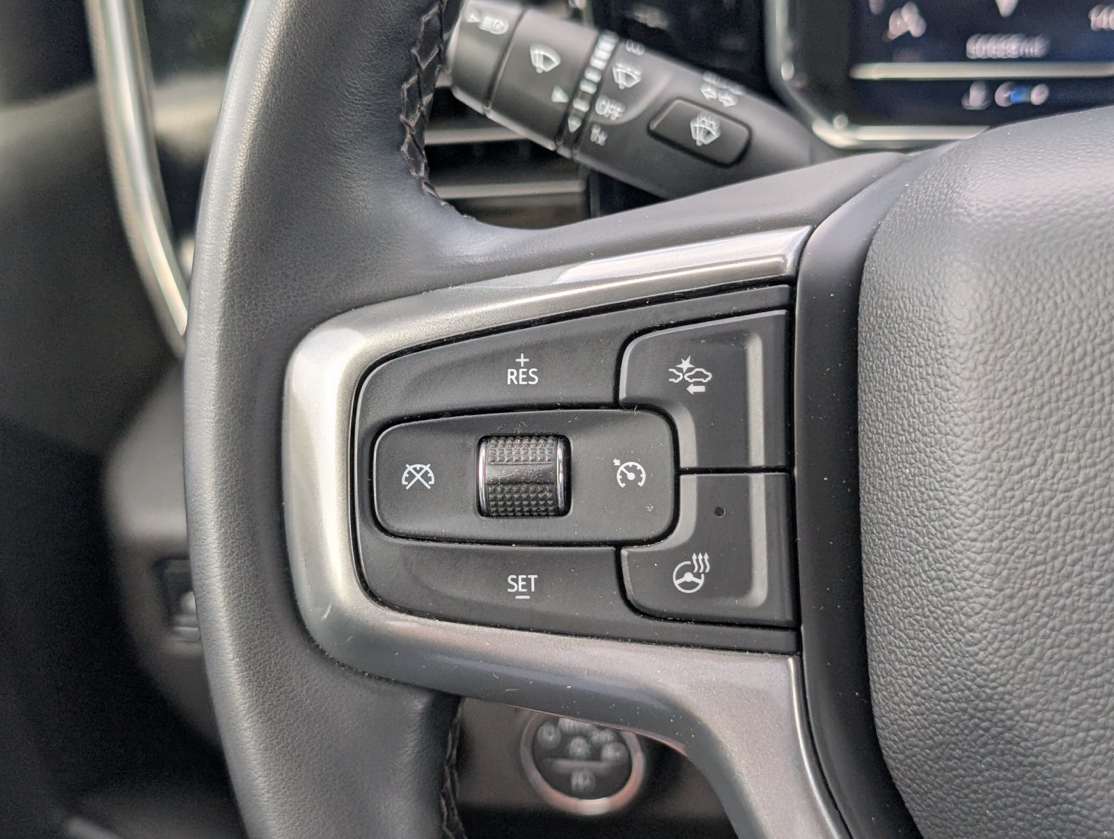 Used 2025 Chevrolet Silverado 2500 LT w/ Safety Package AWD/4WD image 24