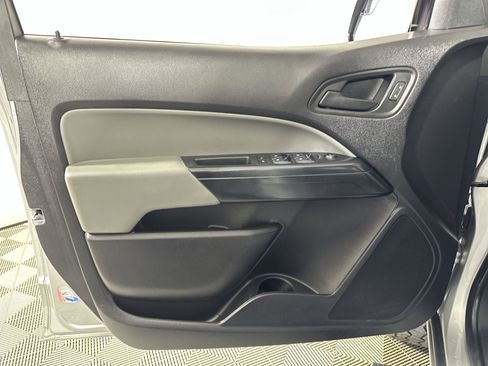 Used 2019 Chevrolet Colorado W/T w/ Custom Special Edition image 59