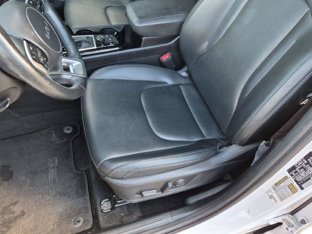 Certified 2023 Kia Sportage EX AWD/4WD image 20