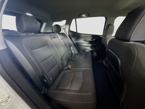 Used 2022 GMC Terrain SLE image 27