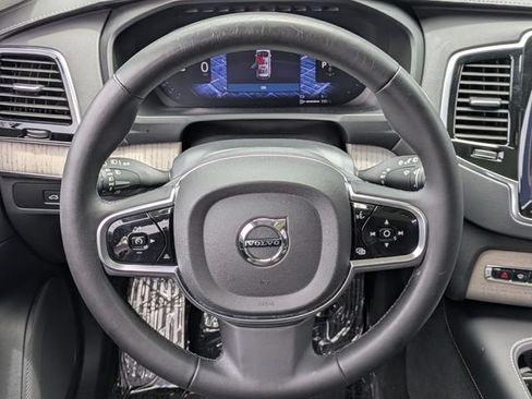 Certified 2025 Volvo XC90 T8 Ultra w/ Protection Package Premier AWD/4WD image 17