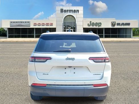 Used 2023 Jeep Grand Cherokee L Laredo AWD/4WD image 7