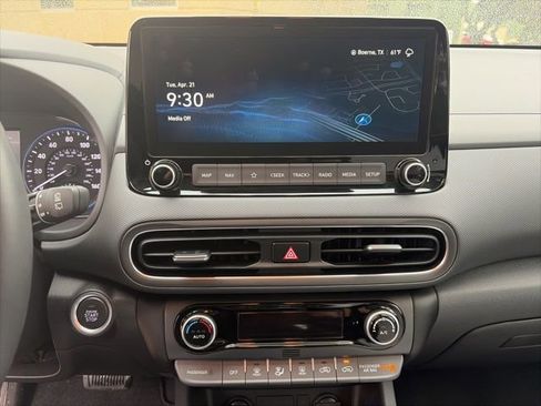 Used 2023 Hyundai Kona SEL w/ Convenience Package image 13