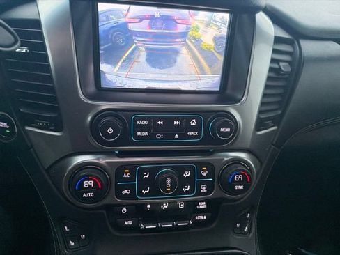 Used 2019 Chevrolet Tahoe Premier w/ Premier Plus Edition AWD/4WD image 15