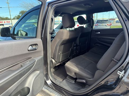 Used 2023 Dodge Durango SXT image 22