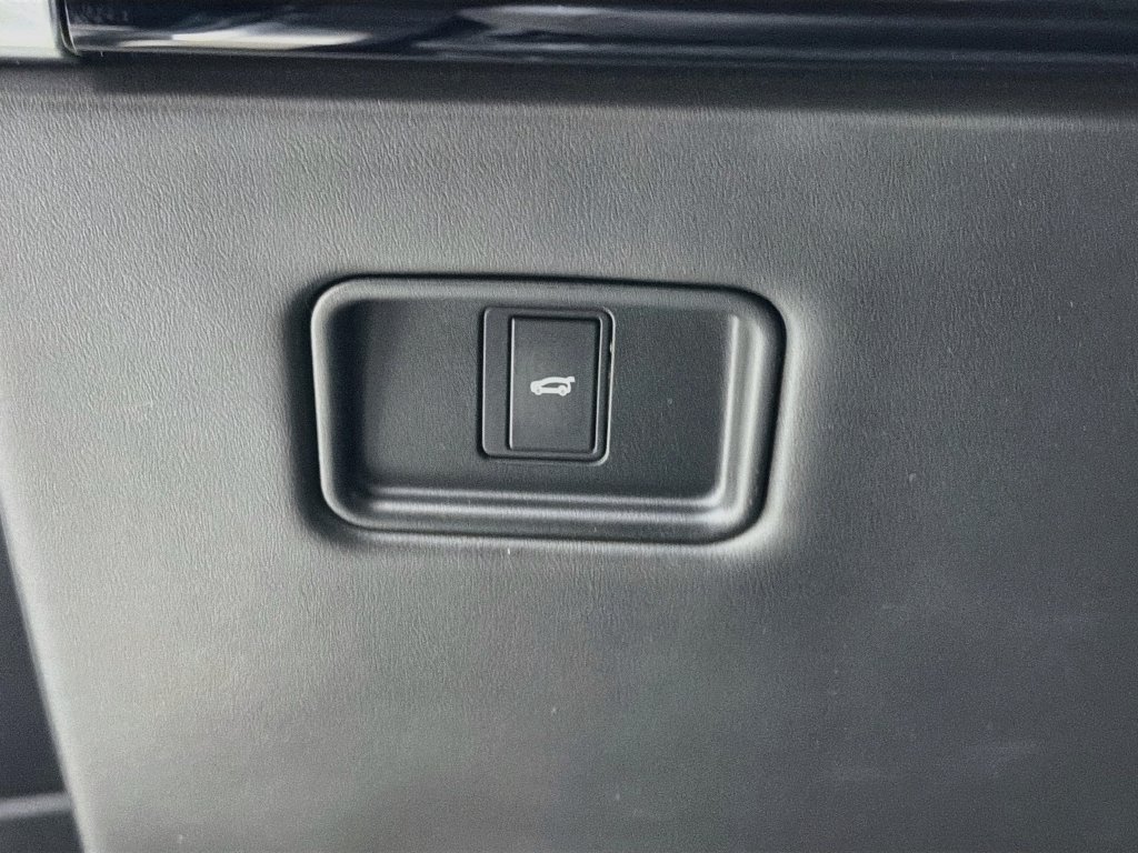 Certified 2023 Land Rover Range Rover SE AWD/4WD image 10