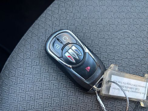 Used 2025 Buick Encore GX Preferred image 21