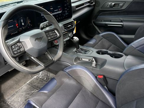 New 2025 Ford Mustang Dark Horse image 9