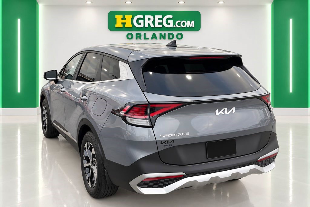 Used 2024 Kia Sportage EX FWD image 2
