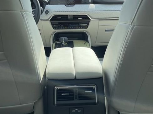 Used 2024 MAZDA CX-90 3.3 Turbo S w/ Premium Plus image 12