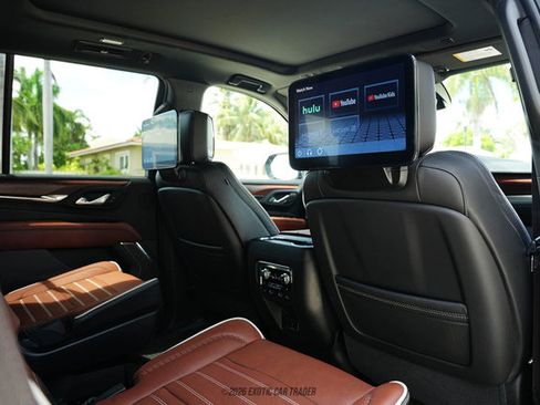 Used 2023 GMC Yukon Denali Ultimate AWD/4WD image 53