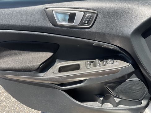 Used 2019 Ford EcoSport SE FWD image 14