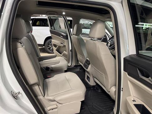Used 2022 Volkswagen Atlas SE FWD image 11